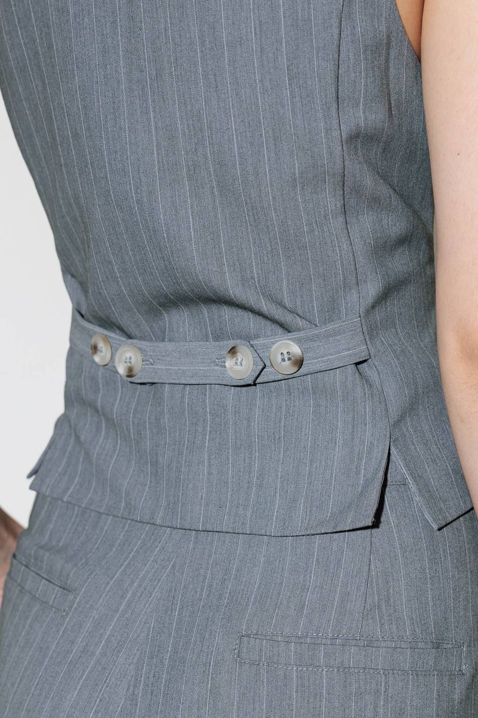 SMILE BRIGHT IN GREY WOVEN VEST Flying Tomato